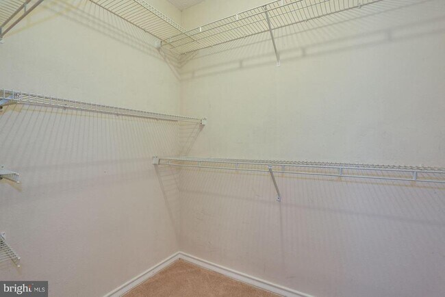 Building Photo - 1511 Lincoln Way