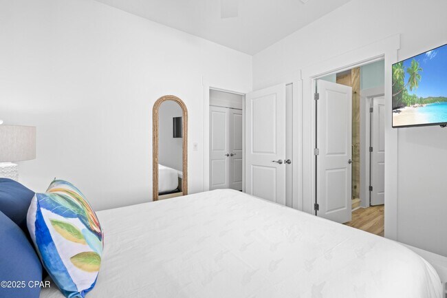 Building Photo - 135 Paradise Found Cir