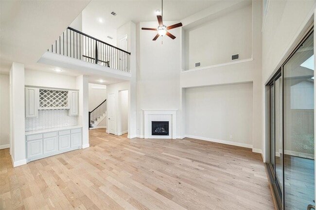 Building Photo - 13803 Dorado Pointe Dr