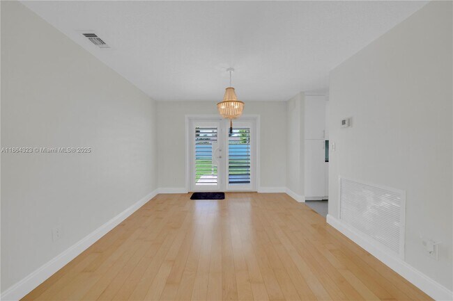 Building Photo - 13232 SW 52nd Terrace