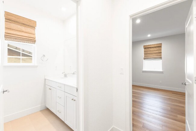 Building Photo - 7511 Amonde Wy