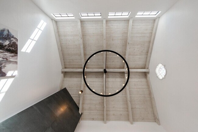 Building Photo - 4830 N 65th St