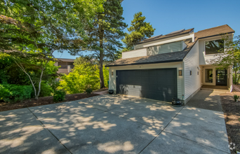 Building Photo - Modern 3-Bedroom Waterfront Escape – River...