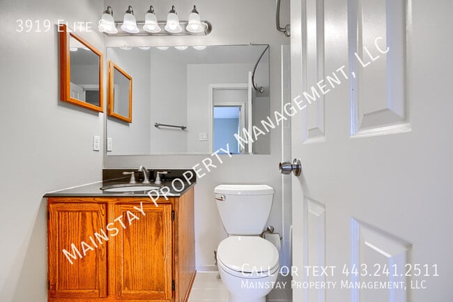 Building Photo - 3919 Elite St