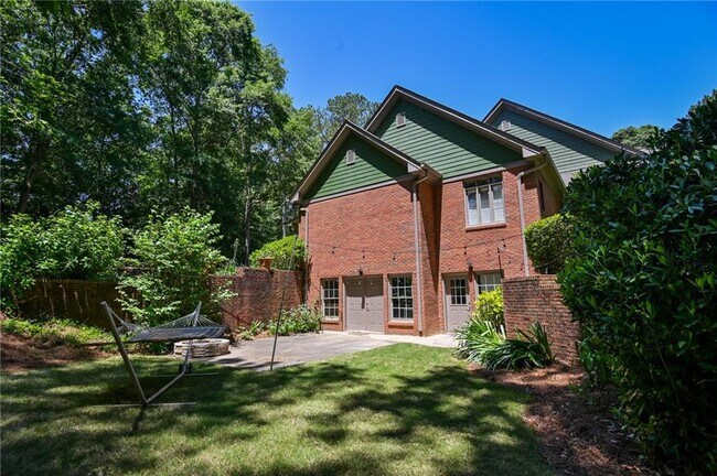Building Photo - 1370 Springwood Dr NW