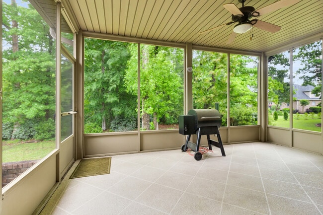 Building Photo - 106 Brugg Ct