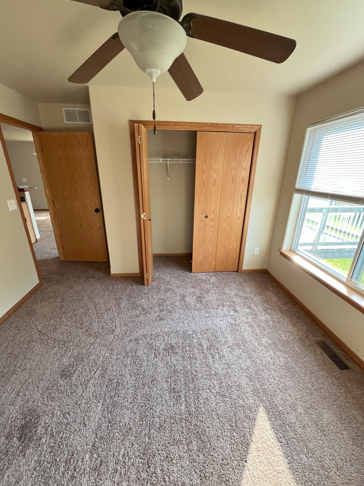 second upstairs bedroom - 1480 Palisades Dr