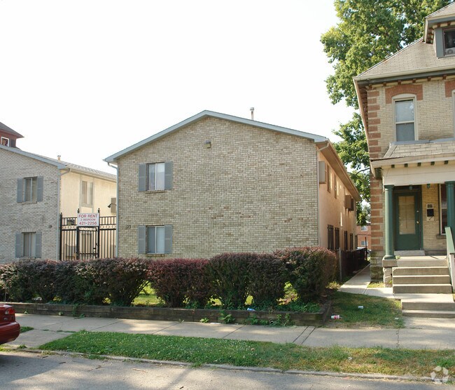 Building Photo - 123 W 10th Ave
