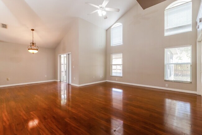 Building Photo - 609 Sunset Beach Ct