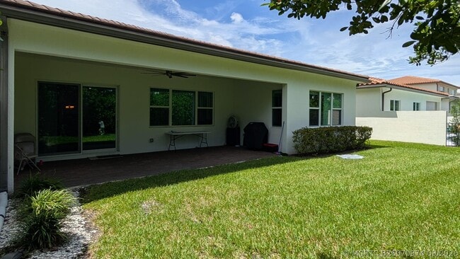 Building Photo - 5011 Beland Dr