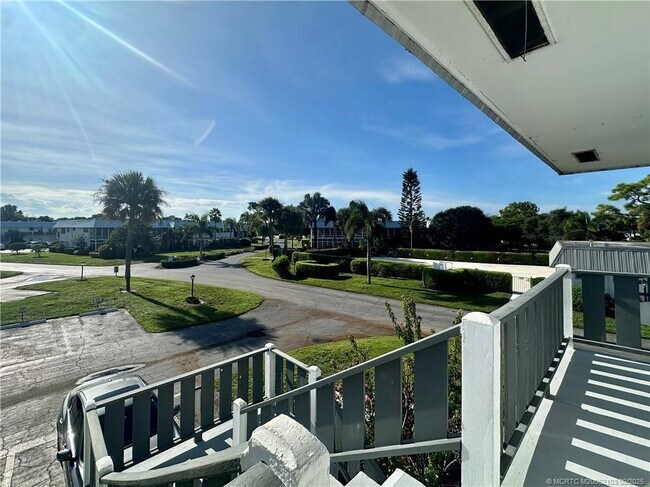 Building Photo - 2929 SE Ocean Blvd