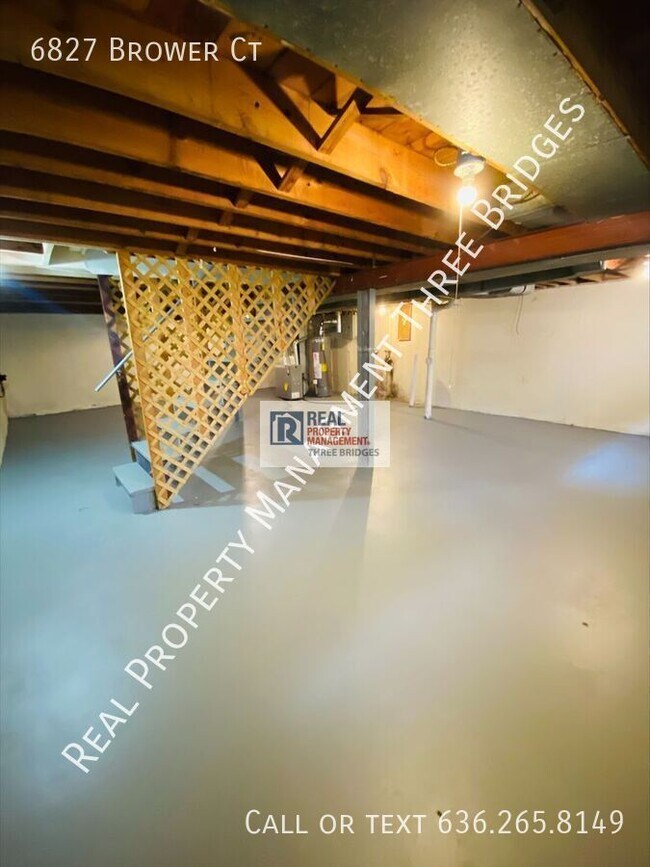 Building Photo - 6827 Brower Ct