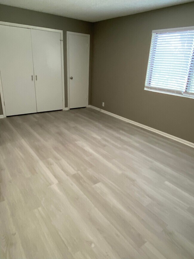 Building Photo - 2601 N 47th St