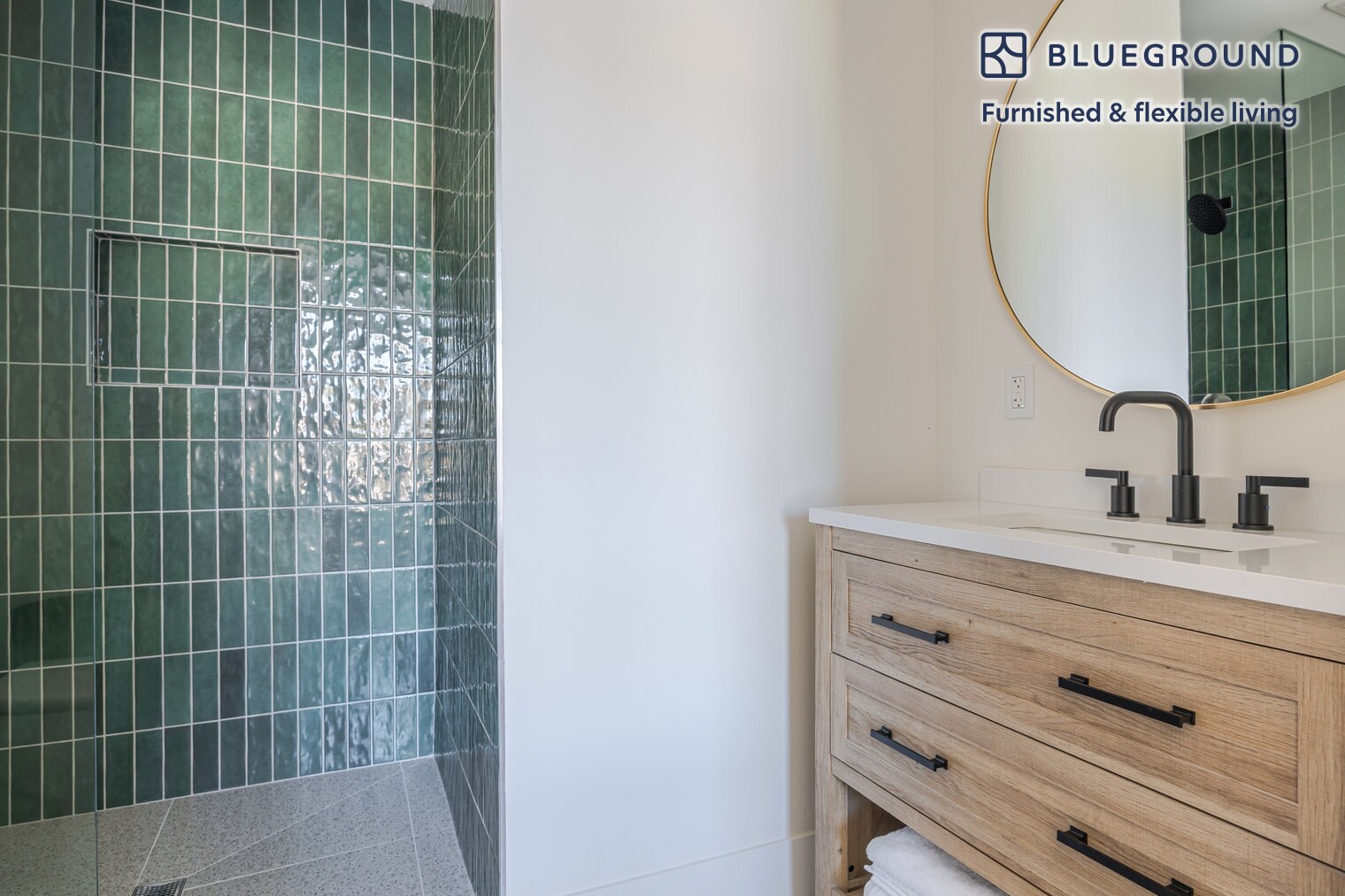 Building Photo - 611 N Virgil Ave