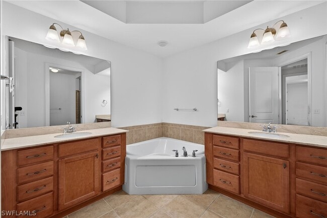 Building Photo - 8010 Via Sardinia St