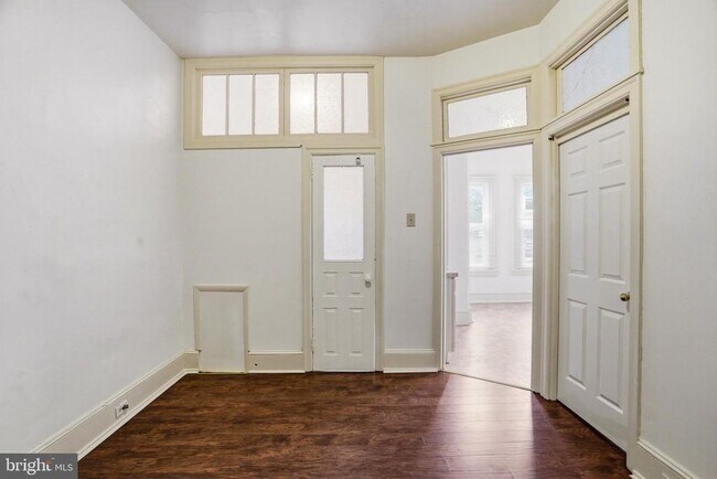 Building Photo - 2441 Brown St