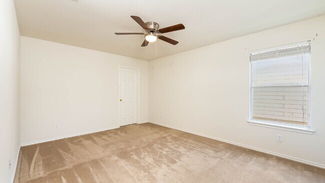 Building Photo - 714 Celosia