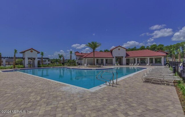 Building Photo - 33 Pickett Dr