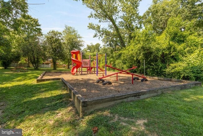 Building Photo - 8221 Dr Craik Ct
