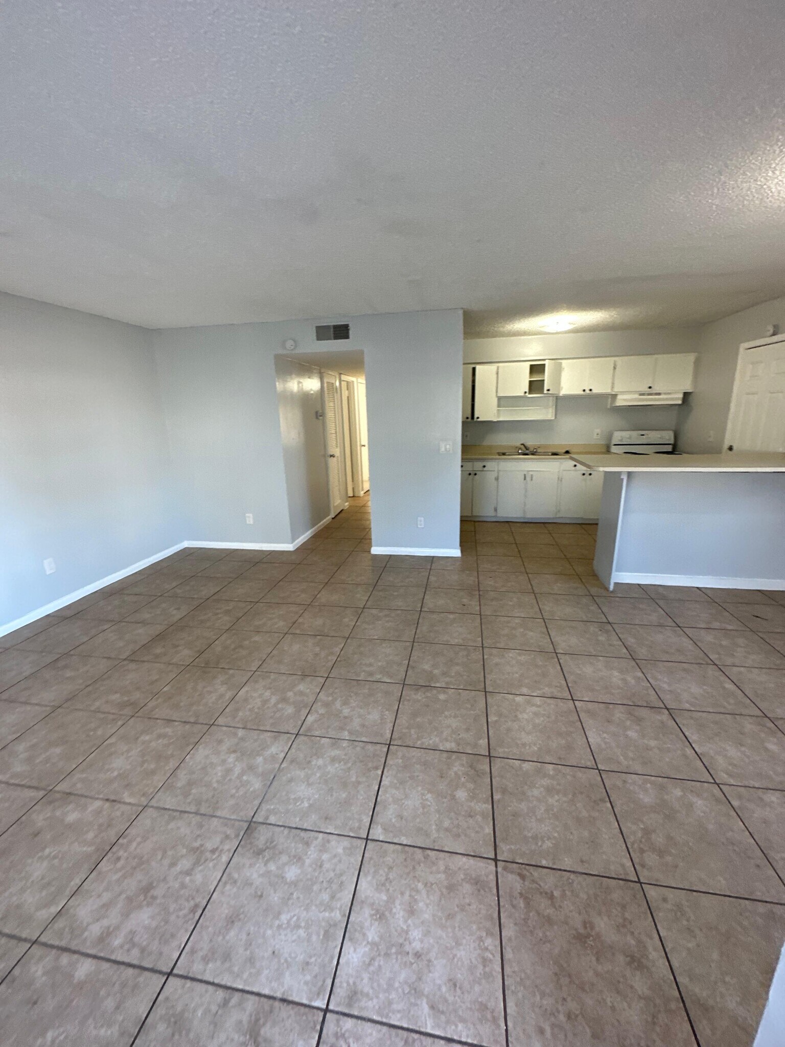 Building Photo - 712 Eaverson St