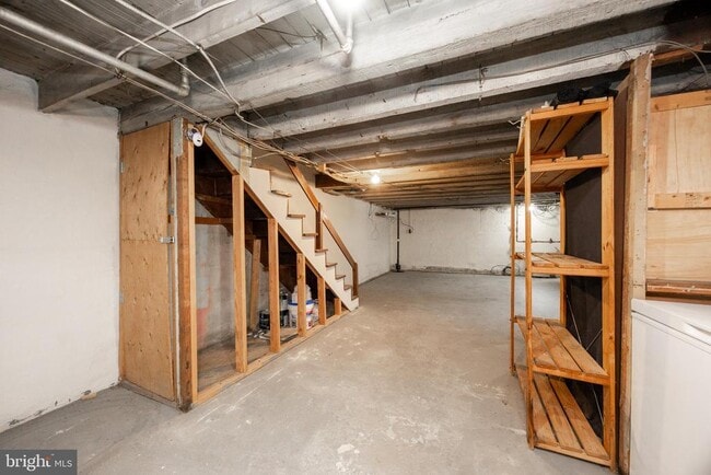 Building Photo - 547 Northbrook Rd