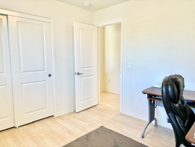 Building Photo - Riverpark | 4Bed + 3Bath | Oxnard | Whalen