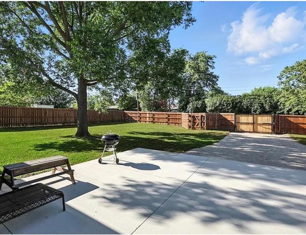 Building Photo - 3076 Walnut Hill Ln