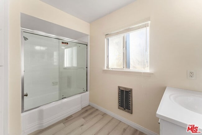 Building Photo - 115 Marguerita Ave
