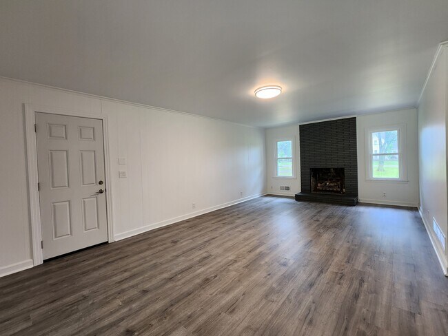 Building Photo - 5108 Cornwall Dr