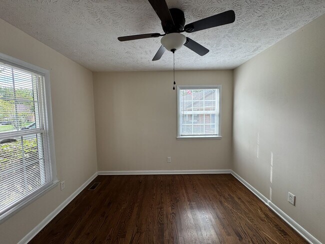 Building Photo - 5961 Chinas Ct