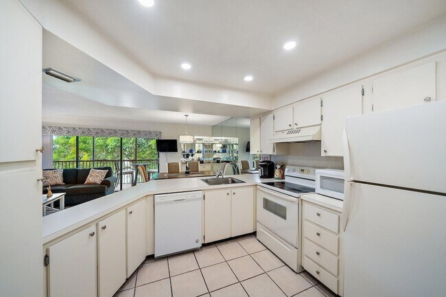 Building Photo - 1605 S US Hwy 1