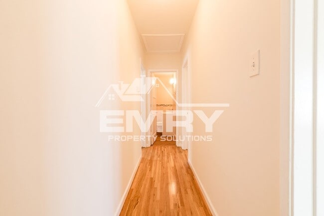 Building Photo - 4743 Levelside Ave