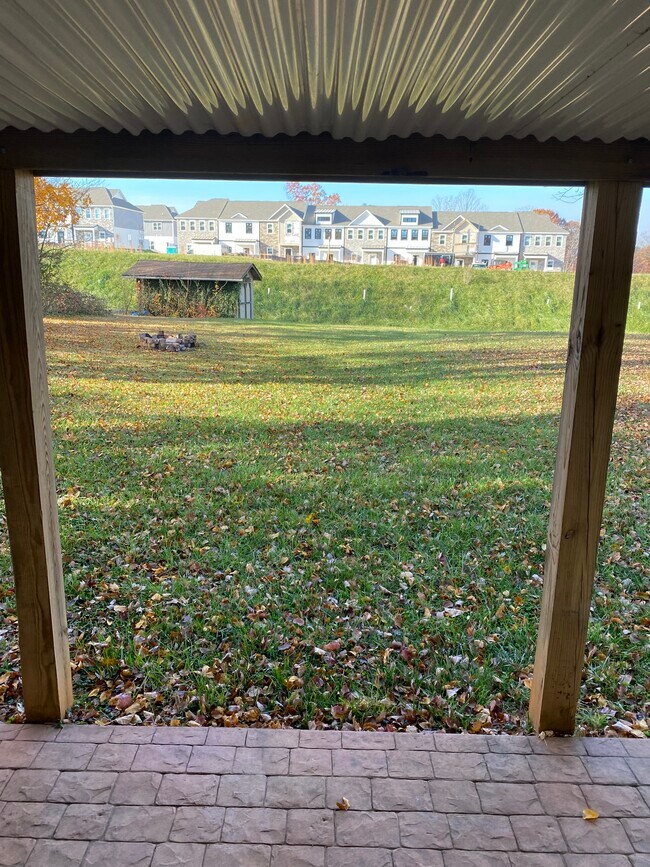 Building Photo - 550 Leesville Rd