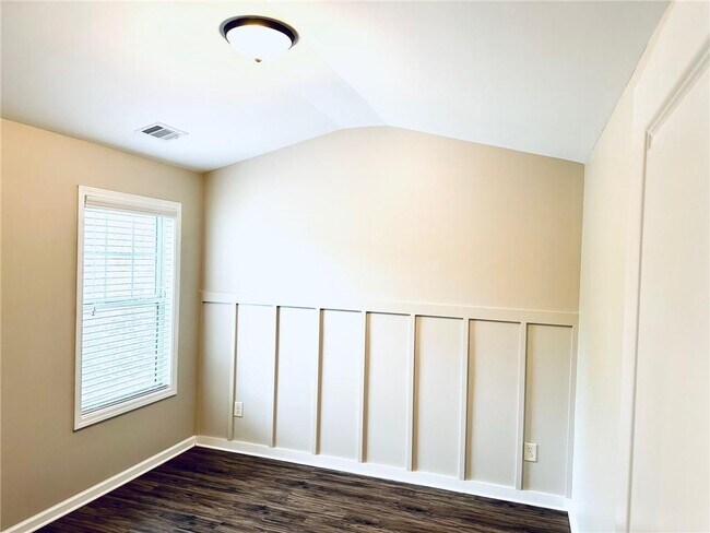 Building Photo - 13364 Canary Ln