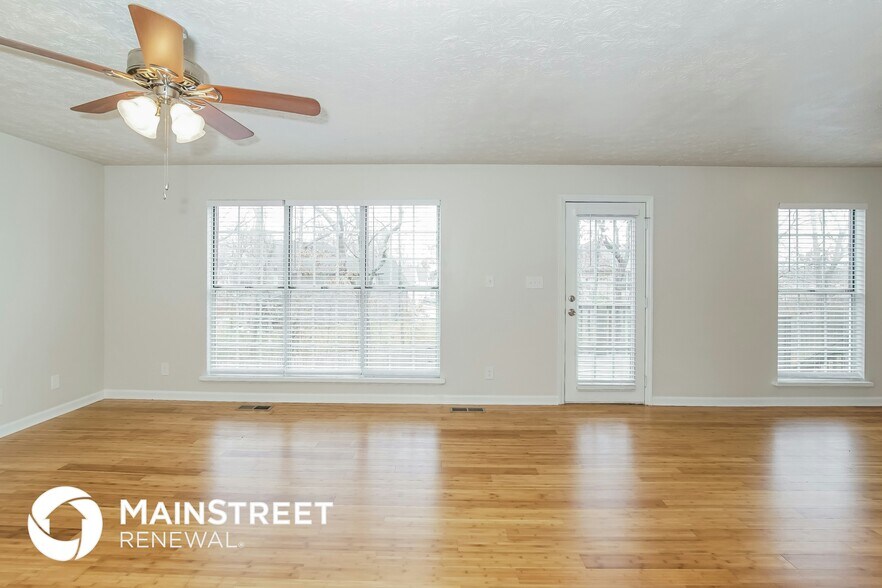 Building Photo - 1517 Randall Park Dr