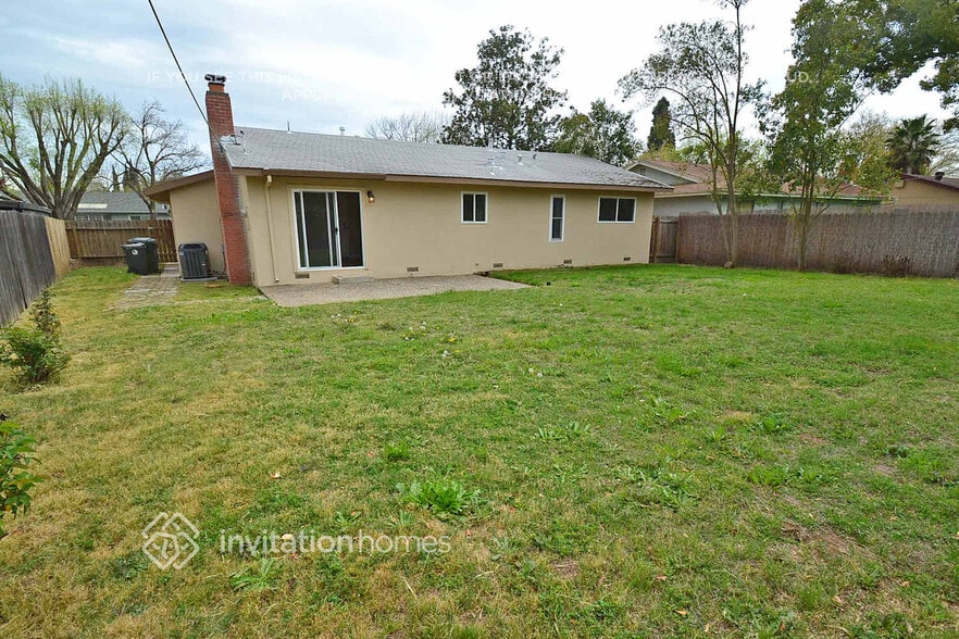 Building Photo - 2432 El Rocco Way
