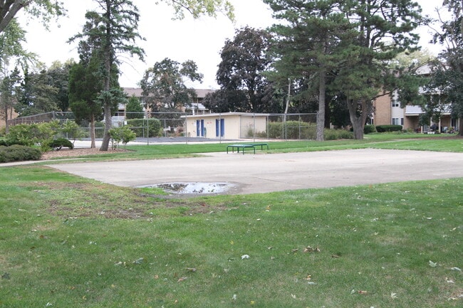 Building Photo - 960 Beau Dr