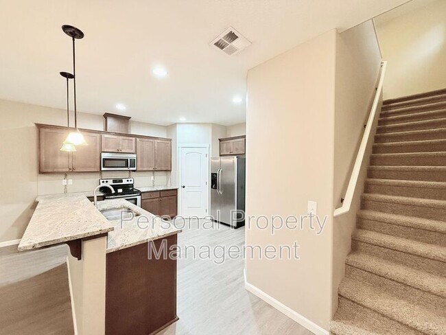 Building Photo - 2621 NE 131st Ave