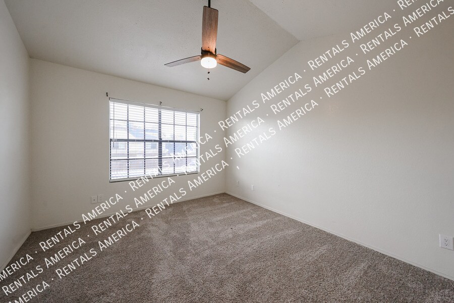 Building Photo - 6609 W Kingston Ln