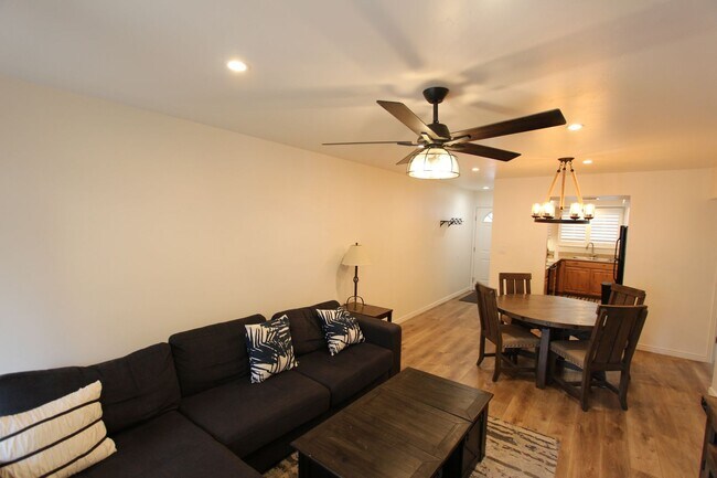Building Photo - 3200 S Litzler Dr
