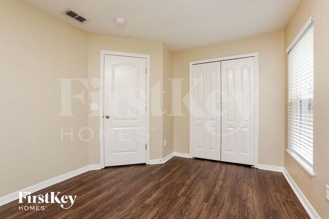 Building Photo - 11551 Pineloch Loop