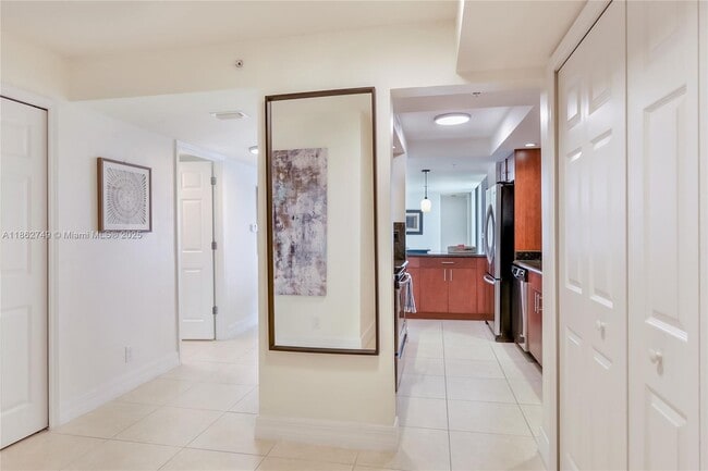 Building Photo - 3000 N Ocean Dr