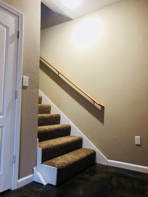 Building Photo - 4204 Sydney Cove