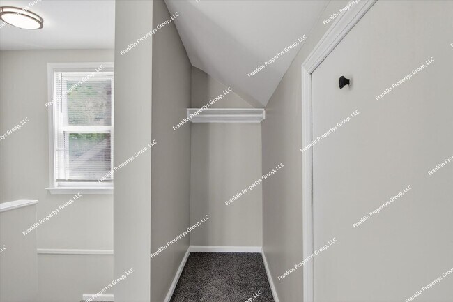 Building Photo - Fully Renovated 3-Bedroom Brick Bungalow in Detroit, 48235