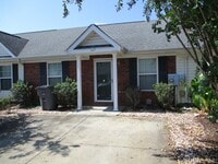 Building Photo - Townhome in Evans