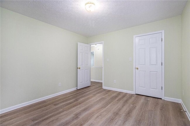 Building Photo - 3012 Kentmere Dr