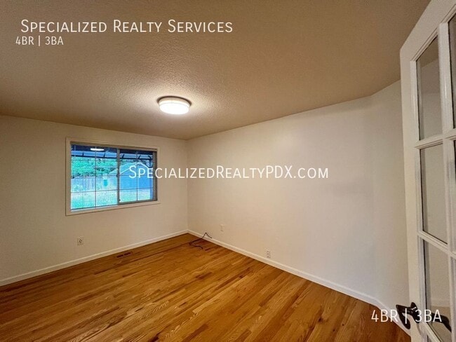 Building Photo - 5749 NE Harvest St