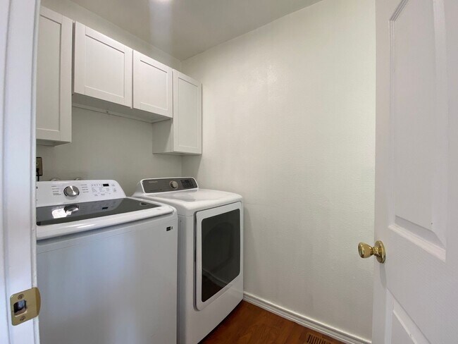Building Photo - Charming 3 bedroom Federal Way home
