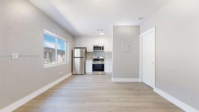 Building Photo - 74 W 15th St