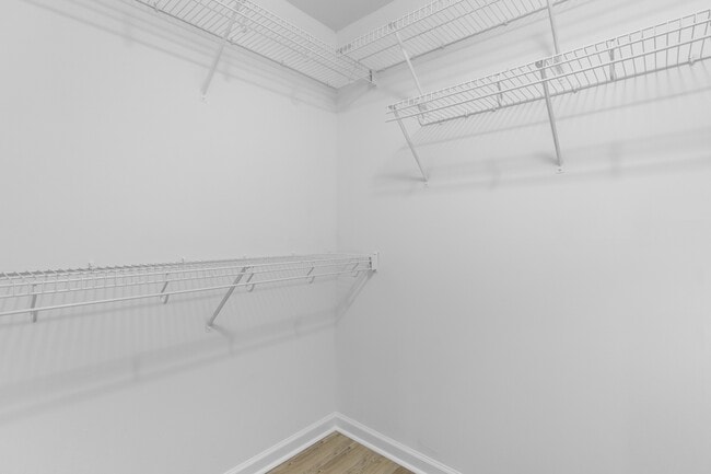 Building Photo - 6649 Speight Cir
